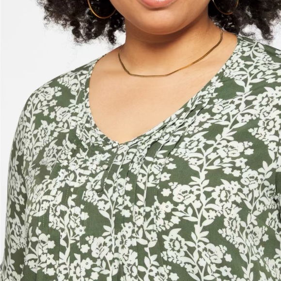 NEW✨Stitch Fix Floral Top - Picture 4 of 11